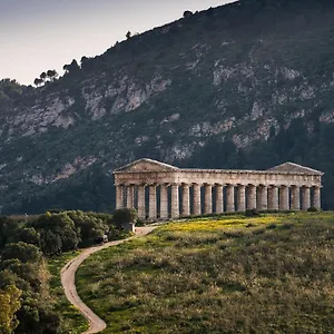 Frühstückspension Helimos B&B With Segesta Temple View Near Castellammare Del Golfo, Calatafimi